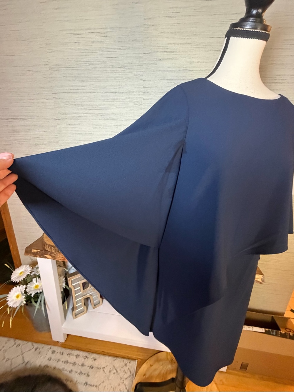 Halston Heritage Asymmetric Drape Crepe Dress Size 2 Navy Cape Capelet Sleeve - Picture 5 of 9